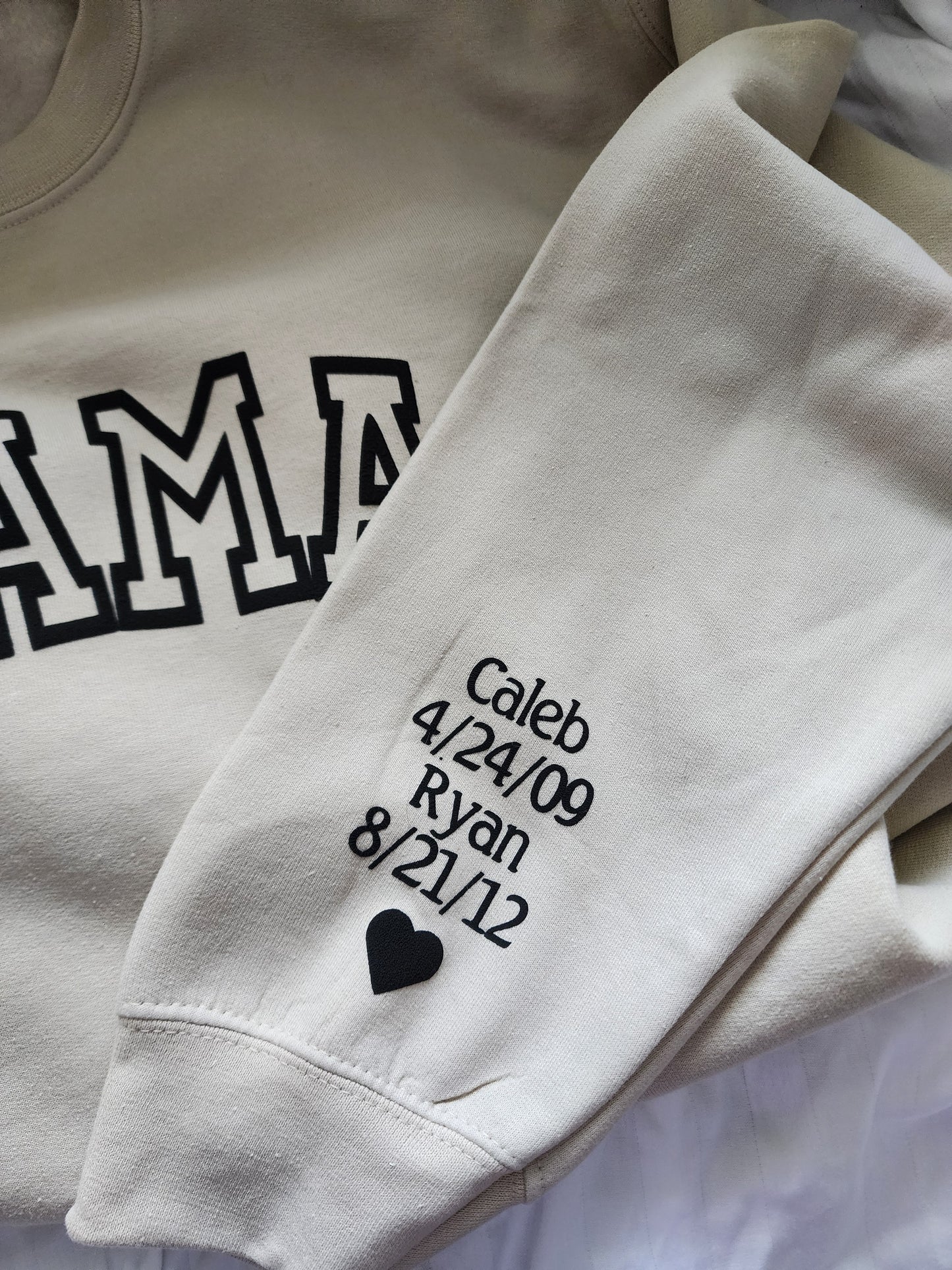mama sweatshirt, mama gift, gift for mom, gift for her, mothers day gift, birthday gift, sweatshirt with names on sleeve, name on sleeve, mama shirt, mama gift