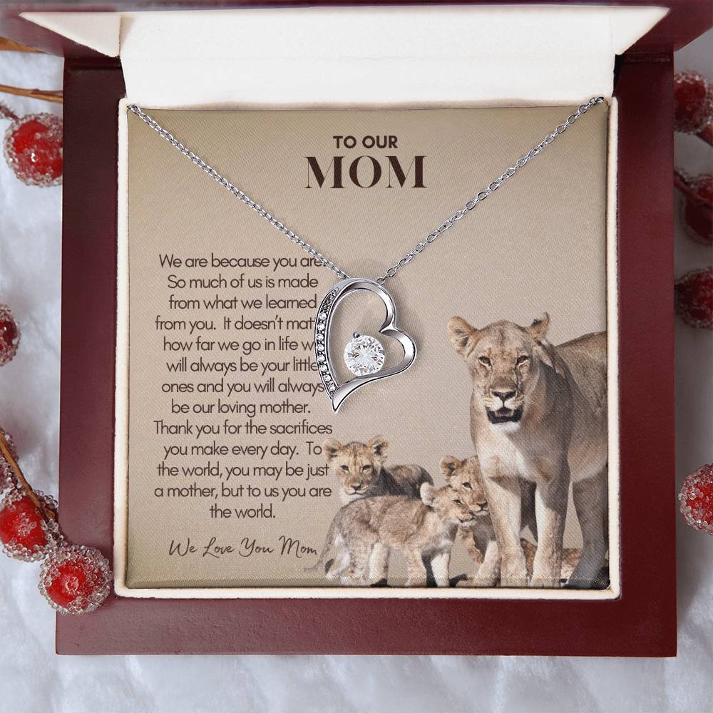 Personalized Mom Gift, Personalized Gift for Mom, Custom Gift for Mom, Necklace Pendant, Gift for Mom from Three Children, Lion Mama with Cubs Message Card, Mother's Day Gift