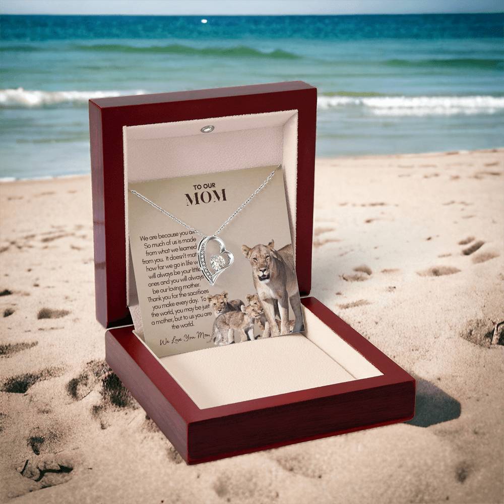 Personalized Mom Gift, Personalized Gift for Mom, Custom Gift for Mom, Necklace Pendant, Gift for Mom from Three Children, Lion Mama with Cubs Message Card, Mother's Day Gift