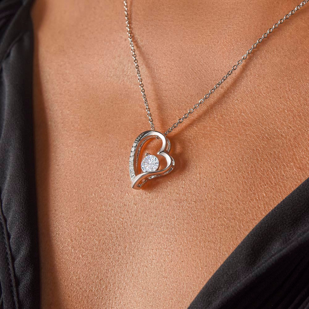 Personalized Mom Gift, Personalized Gift for Mom, Custom Gift for Mom, Necklace Pendant, Gift for Mom from Three Children, Lion Mama with Cubs Message Card, Mother's Day Gift