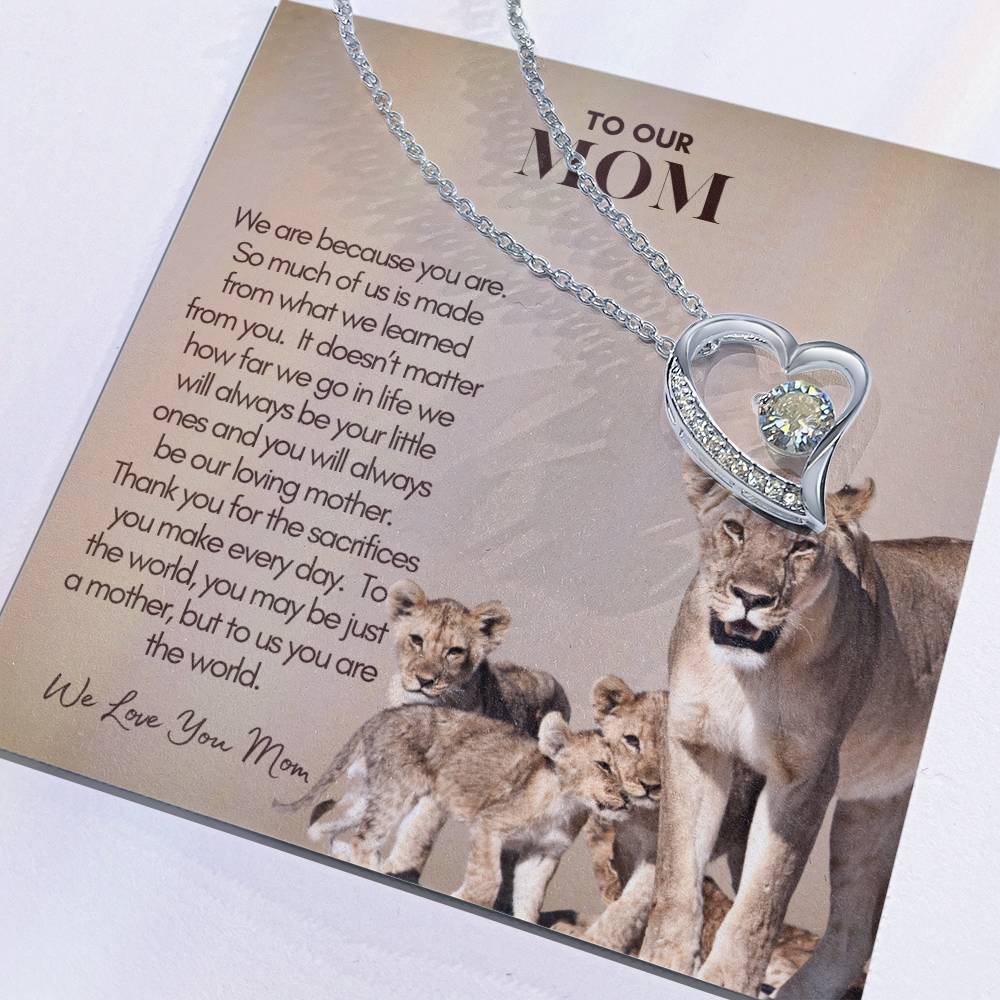 Personalized Mom Gift, Personalized Gift for Mom, Custom Gift for Mom, Necklace Pendant, Gift for Mom from Three Children, Lion Mama with Cubs Message Card, Mother's Day Gift