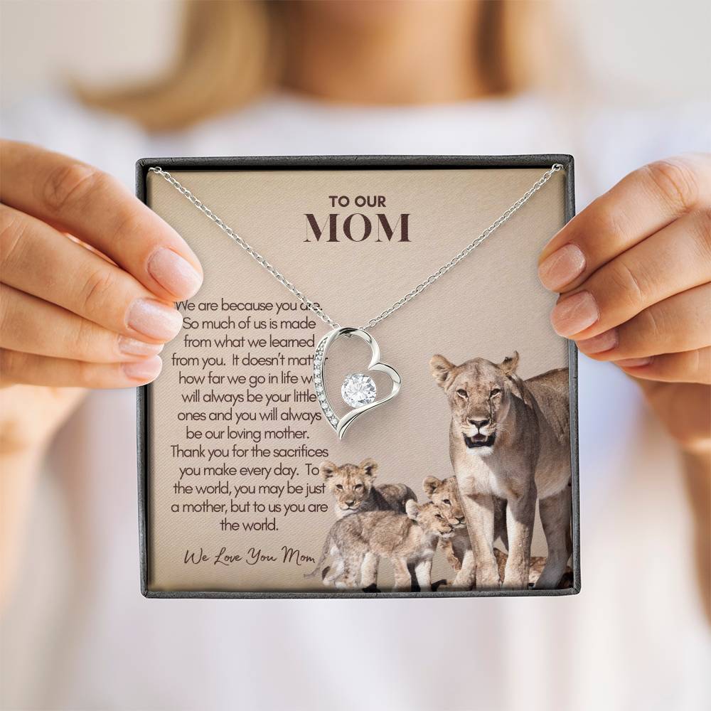 Personalized Mom Gift, Personalized Gift for Mom, Custom Gift for Mom, Necklace Pendant, Gift for Mom from Three Children, Lion Mama with Cubs Message Card, Mother's Day Gift