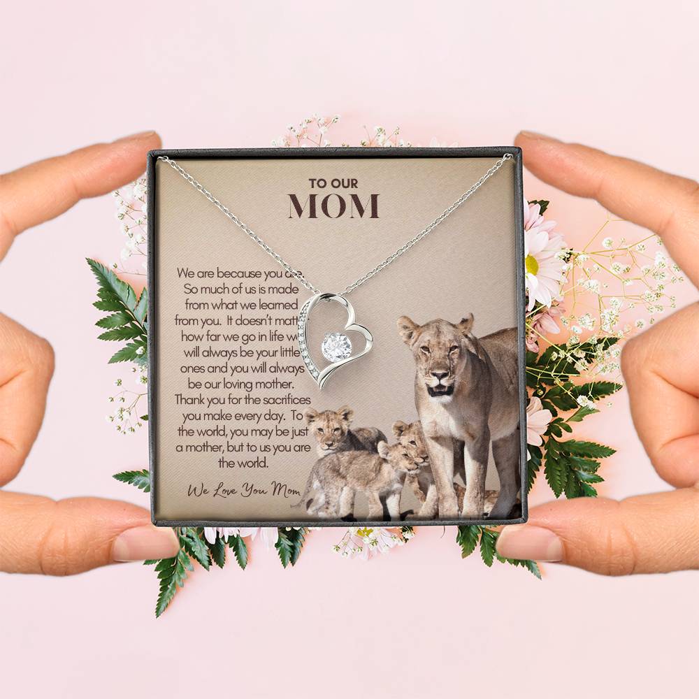 Personalized Mom Gift, Personalized Gift for Mom, Custom Gift for Mom, Necklace Pendant, Gift for Mom from Three Children, Lion Mama with Cubs Message Card, Mother's Day Gift