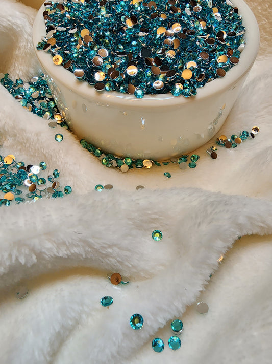 Blue Zircon Silverback Rhinestones 4mm - Non Hotfix - Flatback - Resin