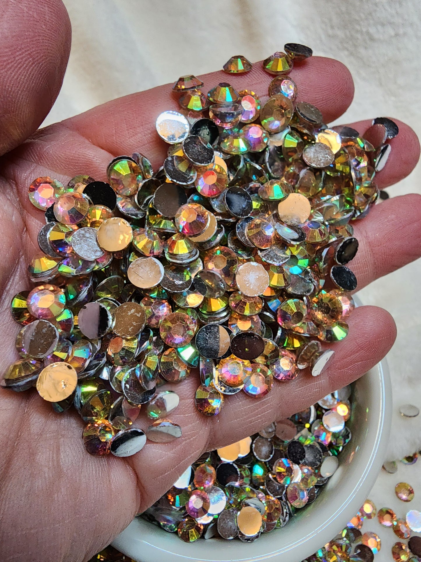 Champagne Slverback Rhinestones 6mm - Non Hotfix - Flatback - Resin