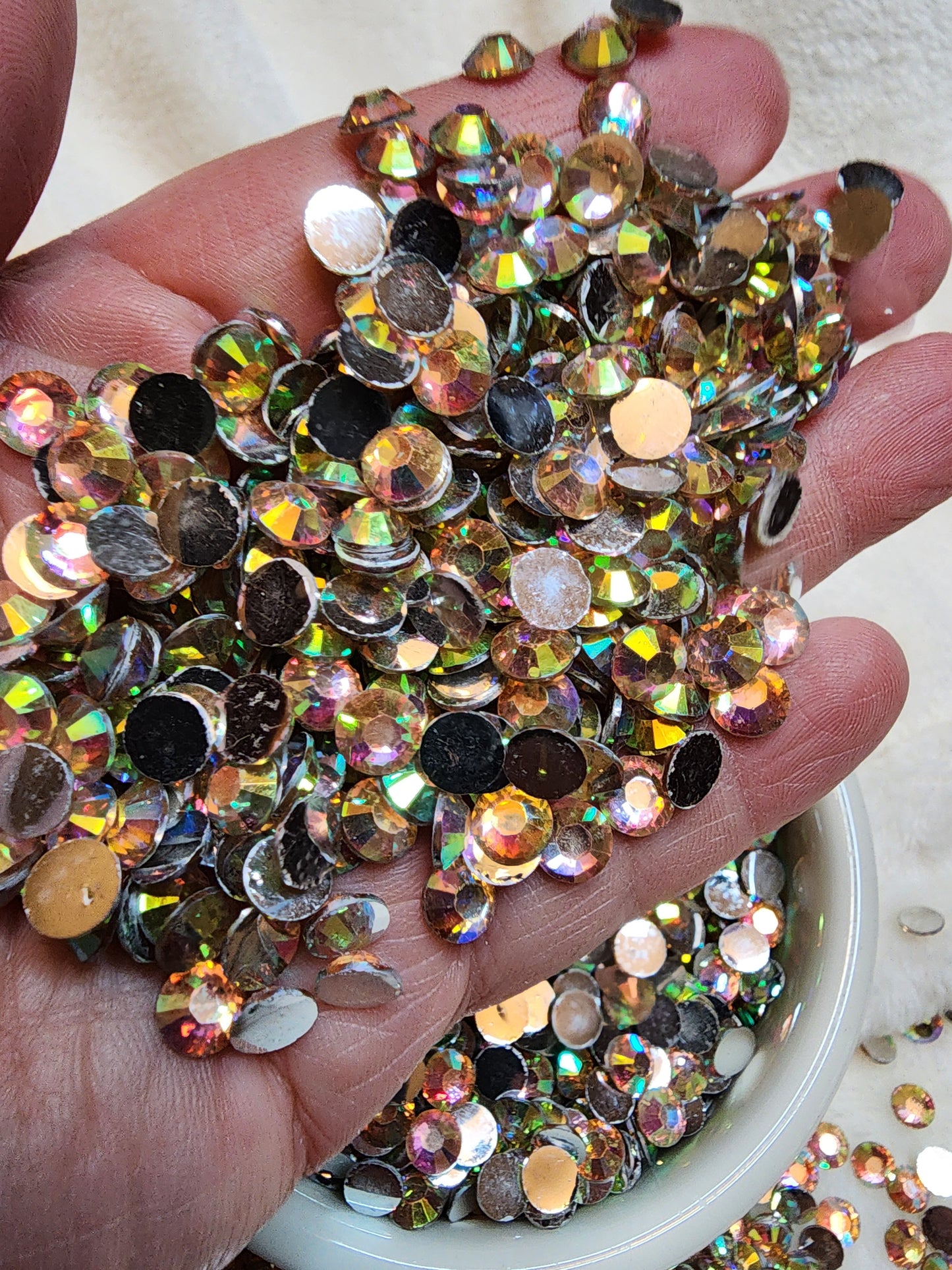 Champagne Slverback Rhinestones 6mm - Non Hotfix - Flatback - Resin