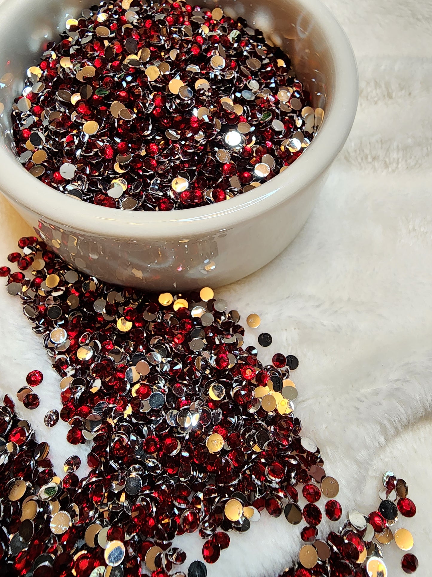 Dark Red Silverback Rhinestones 4mm - Non Hotfix - Flatback - Resin