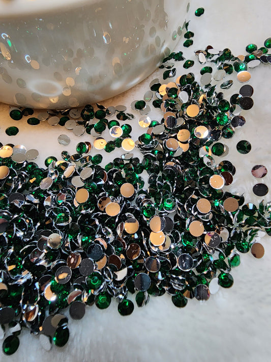Emerald Silverback Rhinestones 4mm - Non Hotfix - Flatback - Resin