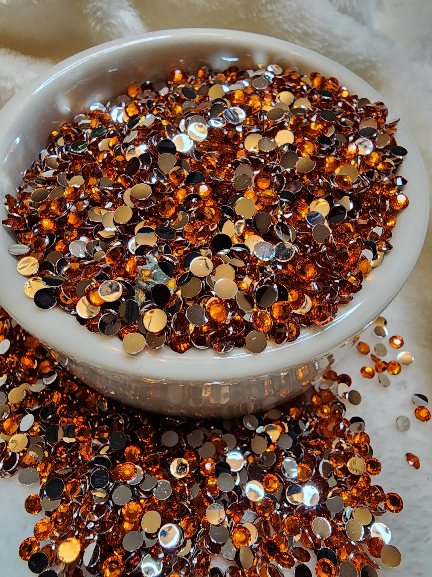 Hyachinth Silverback Rhinestones 4mm - Non Hotfix - Flatback - Resin