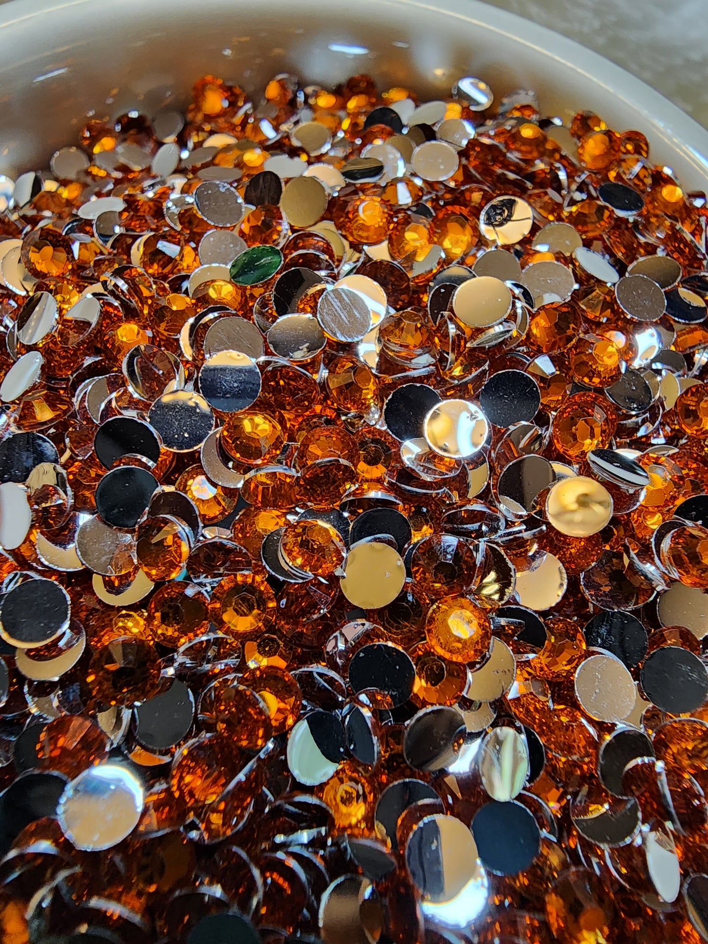 Hyachinth Silverback Rhinestones 4mm - Non Hotfix - Flatback - Resin