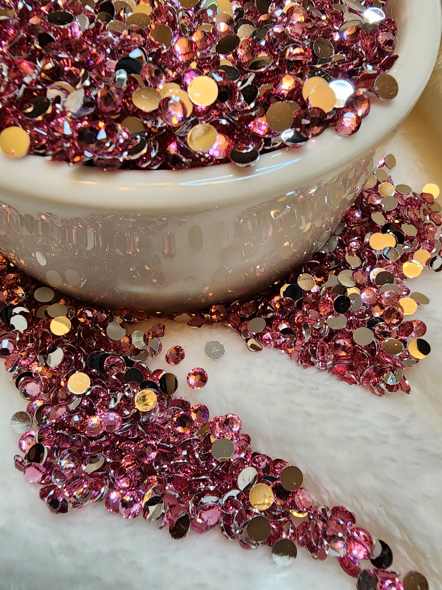 Light Rose Silverback Rhinestones 4mm - Non Hotfix - Flatback - Resin